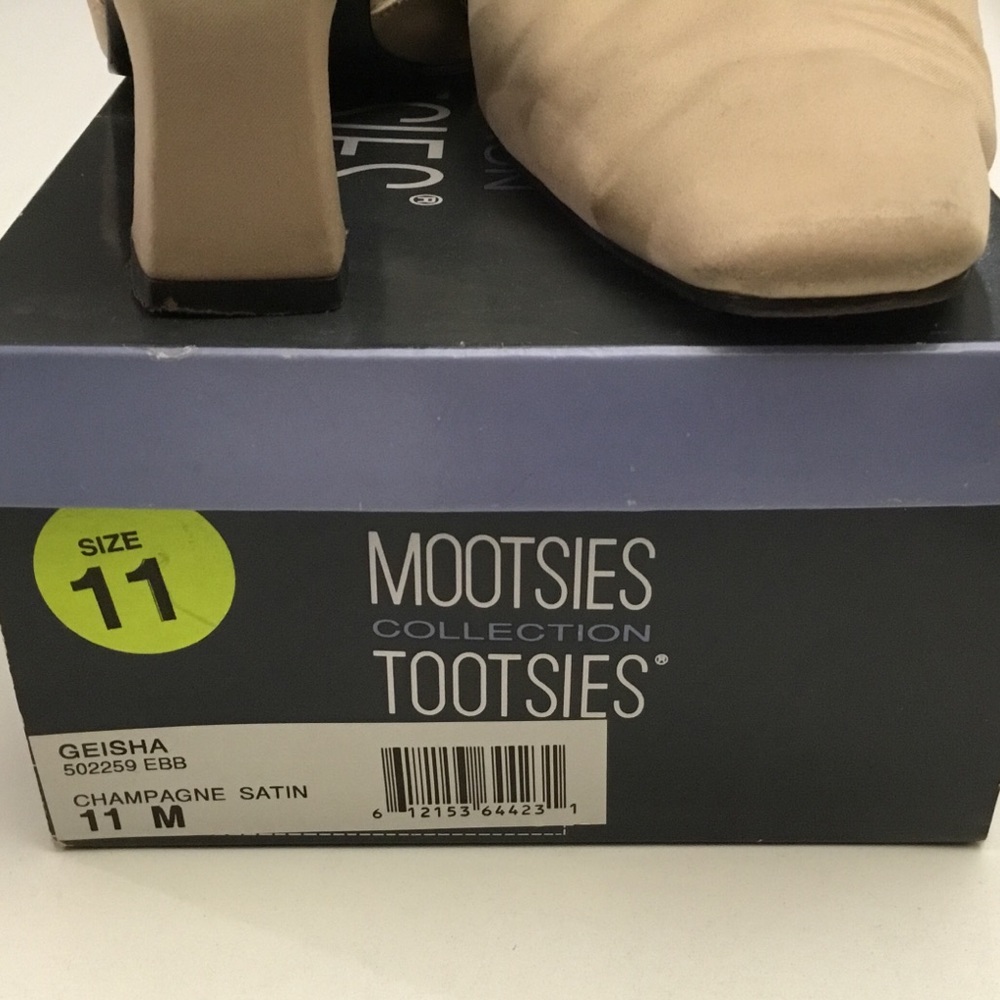 Mootsies Tootsies 11M Geisha Champagne Satin 3.25” Heels - CZ Buckles - Wedding - Picture 9 of 10